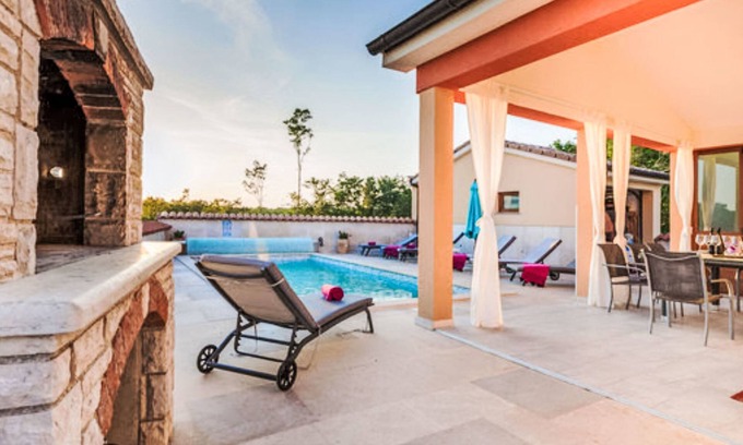 Pinezici House | casa Manera by Interhome