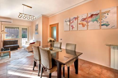 Cinecitta Apartment | Casa Mari Metro A