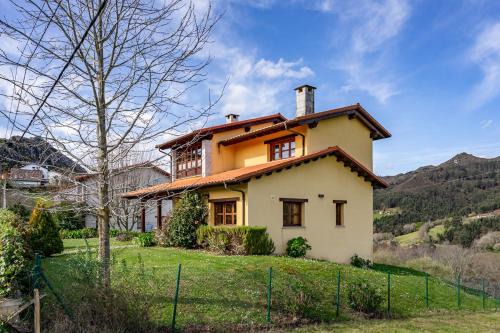 Prado Ski Chalet | Casa Mariella en Linares, Ribadesella