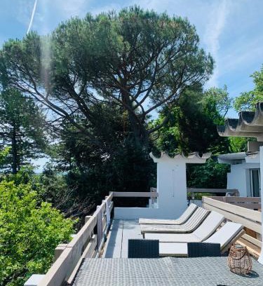 Tournon-sur-Rhone Bed & Breakfast | Casa mARTa : Suites, terrasses et vue panoramique