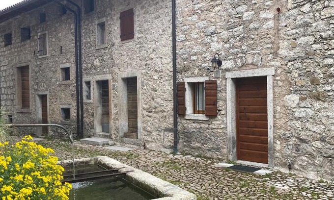 Erto e Casso House | Casa Meneghin