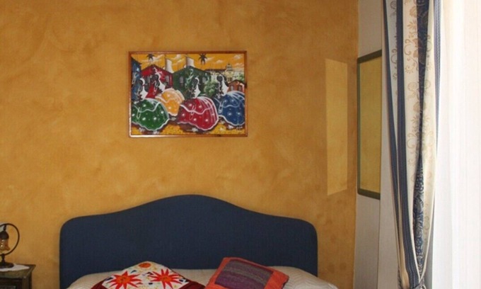Chiaia Bed & Breakfast | "Casa Miranapoli" B&B "Small room with terrace"