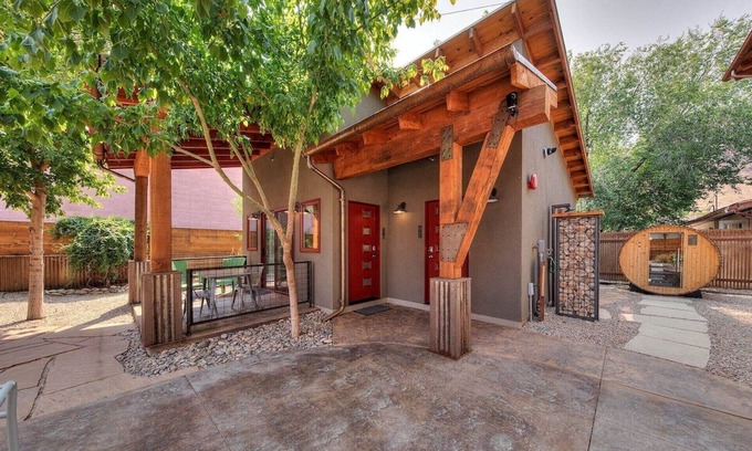 Moab Condo | Casa Moab Hideaway | Downtown | Outdoor Sauna!