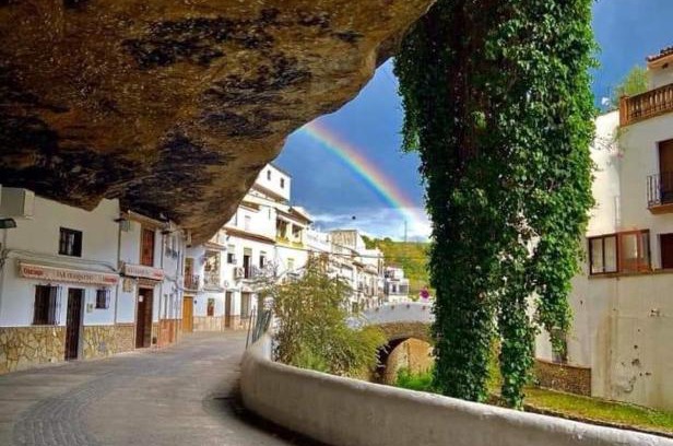 Setenil de las Bodegas House | Casa Momaita