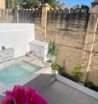 San Basilio House | Casa Muralla del Alcazar Viejo