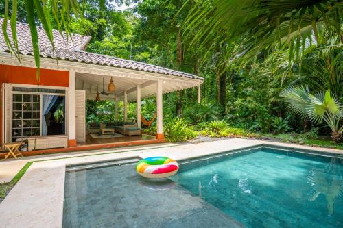 Manzanillo House | Casa Naranja