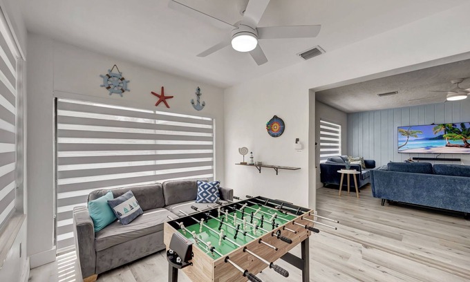 Marathon House | Casa Ocean 3BR+2 Den w/pool, Firepit, & Boat/Rv parking