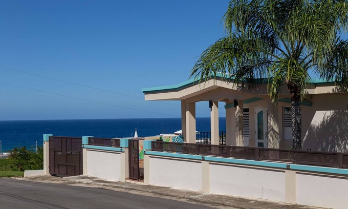 Hato Abajo House | Casa Ocean Breeze PR