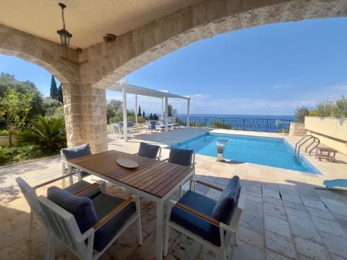 Rezevici Villa | Casa Oliva Villa A with heating pool