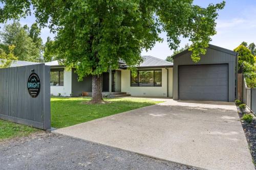 Bright House | Casa on Orana