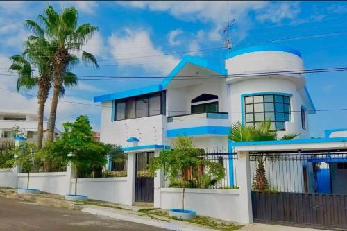Manta Villa | Casa Palmare