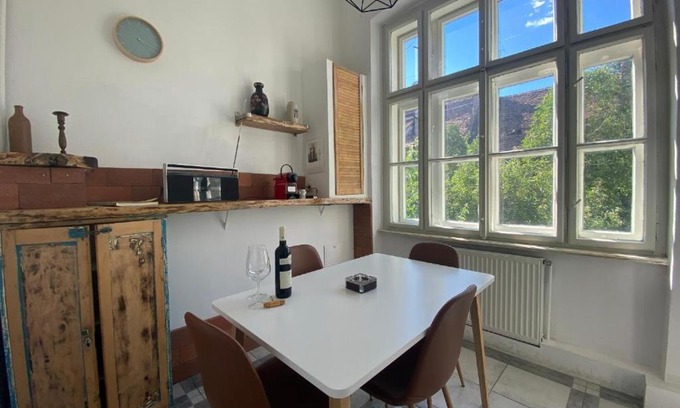 Sibiu Old Town Apartment | Casa Panzarului