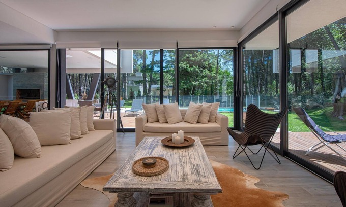 Carilo House | Casa para 10 huéspedes en el barrio Constancia de Carilo