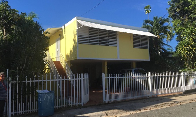 Guaniquilla Apartment | CASA PEACE HAVEN (2 level) Beach House