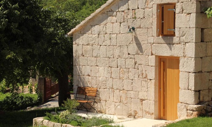Dicmo House | Casa Petra, village stone house