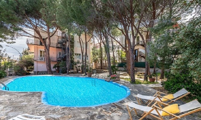 Cala Gonone Apartment | Casa Pigna - Three Bedroom Apartment, Sleeps 13