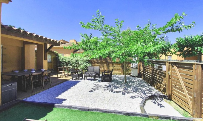 Mas Pinell House | Casa Pinell Mar 111