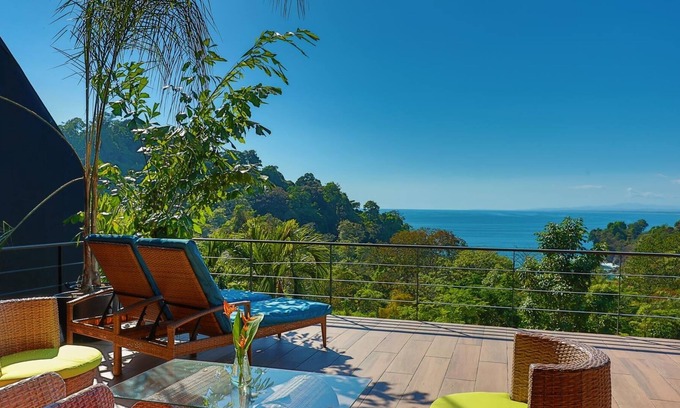 Quepos House | "Casa Playa Vista" Luxurious 5 Bed 4.5 Ba Home with Amazing Ocean Views & Beach access