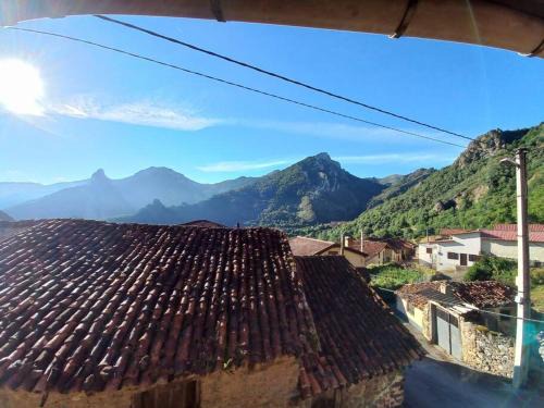 Dobres House | Casa rústica en Dobres con vistas a la montaña