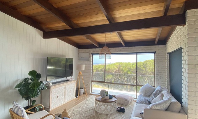 Tura Beach House | Casa Rena . Steps away from the ocean.