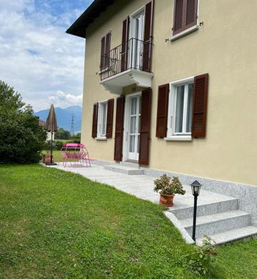 Riazzino Apartment | Casa Romana