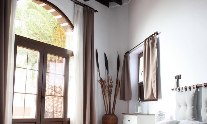 Maguez House | Casa Rural La Molina large apartment in an old motor mill from 1912