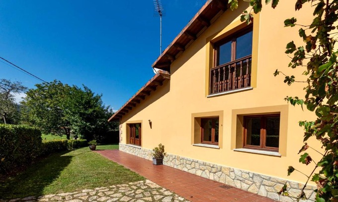 Rales House | Casa Rural La Escallada