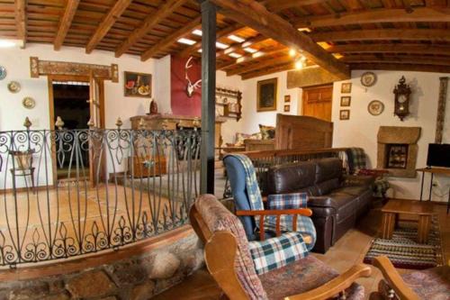 Cabezas Bajas House | Casa Rural Lucía es una casa rural amplia con pat