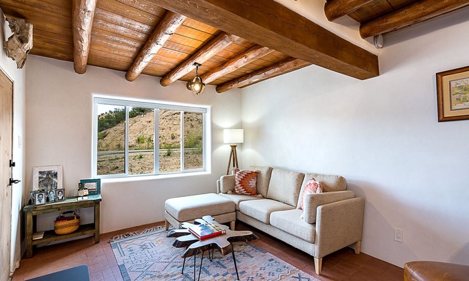 Chupadero House | Casa Sarita | Pets Allowed + Near Trails & Galleries!