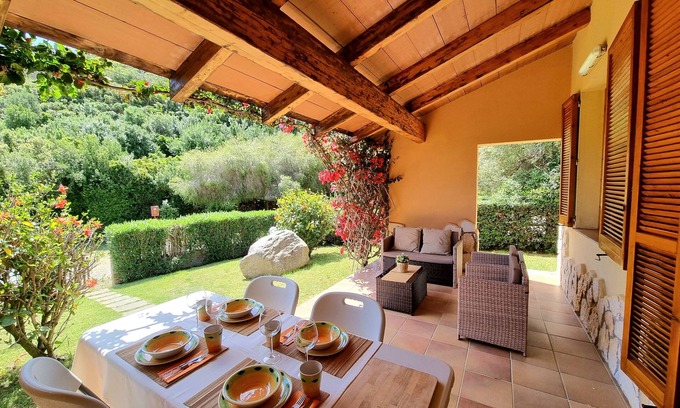 Muravera House | Casa Serena vicino al mare WiFi giardino2 parcheggi privati