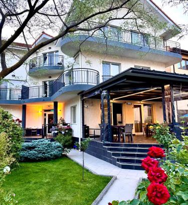 Mamaia-Sat House | Casa Servus