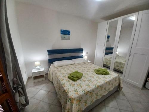 Golfo di Marinella Apartment | CASA SIBILLA bi-locale con terrazza a 60 metri dal mare