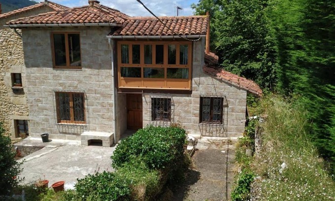 Ribadedeva House | Casa Torre de Noriega