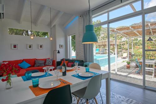 Guajar Fondon House | Casa Turquesa 25 Minuten vom Strand