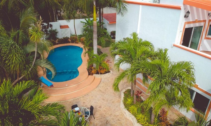 Alfredo V. Bonfil House | Casa Vacacional Los Naranjos
