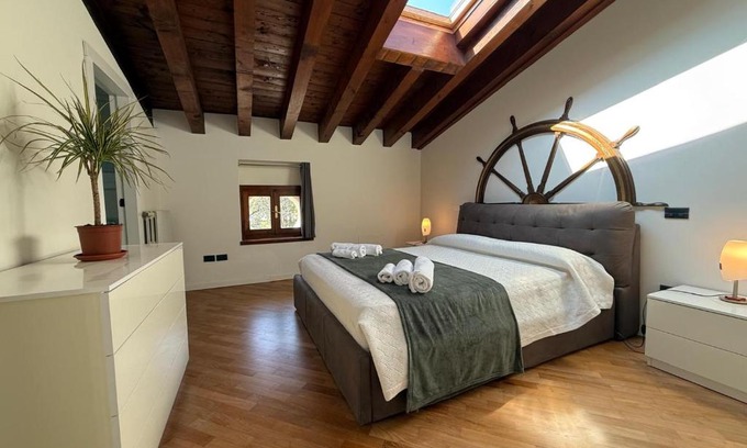 Desenzano del Garda City Centre Apartment | Casa Vacanze Rachele