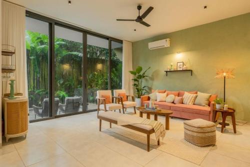 Marra Villa | CASA VASU VILLA private Pool Jacuzzi Caretaker