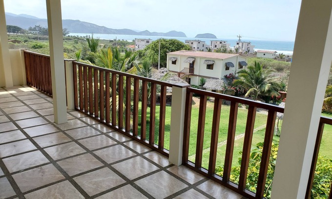 Puerto Cayo Apartment | Casa Vista, 3BR ocean view