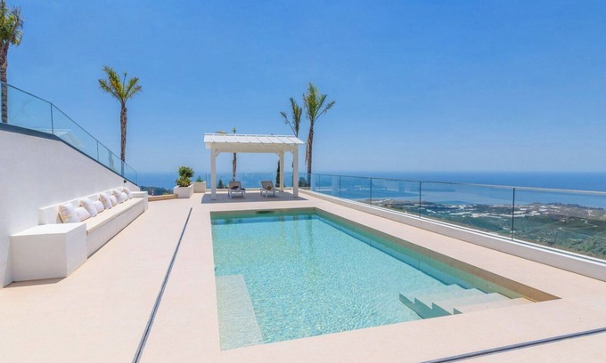 Sayalonga Villa | Casa What a Life Sayalonga by Ruralidays