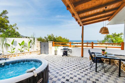 Stegna House | Casa Zoe Luxurious Retreat