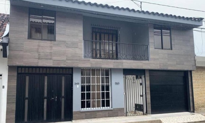 Guadalajara de Buga House | Casa10 Diez EN Todo!