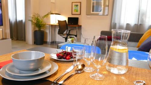 Meda Apartment | Casa25- Convenient location to Miland Centre & Como Lake!