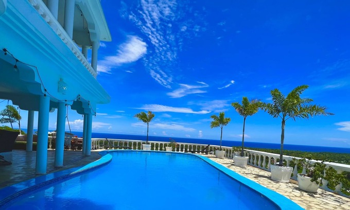 Cabrera Resort | Casablanca Hotel