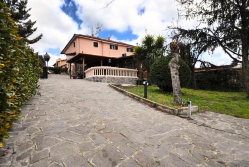 Prenestino-Labicano House | Casale De Santis