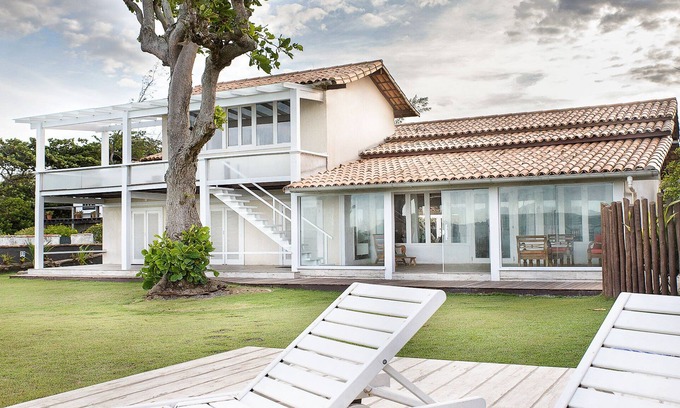 Praia Rasa House | CASAMAR - BEAUTIFUL FRONT BEACH HOUSE