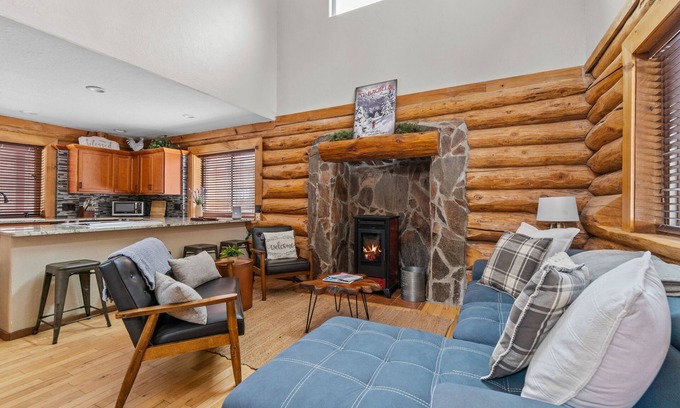 Three Rivers House | Cascade Getaway, Hot Tub, Fenced Acre, Pet Friendly