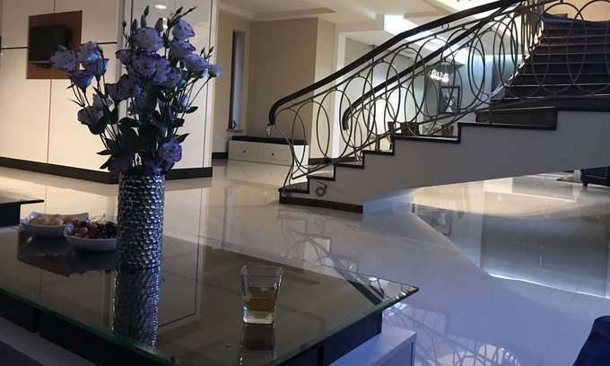 Kentron Villa | Cascade villa alongside to the famous steps...Location..Location..Location