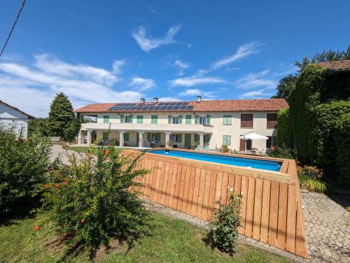 Vigliano d'Asti Bed & Breakfast | Cascina cortese