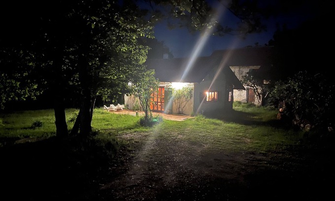 Casaleggio Boiro House | Cascina Mondovile in Casaleggio Boiro, in the Capanne di Marcarolo Park