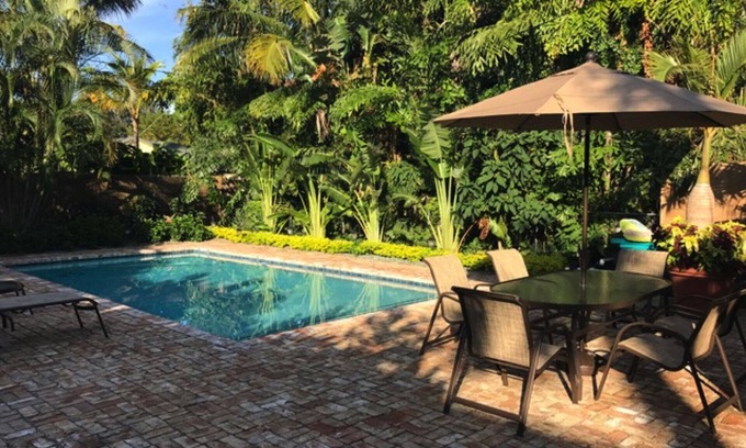 Flamingo Parks House | Case de León from the 1920's is a piece of Floridas relaxing history